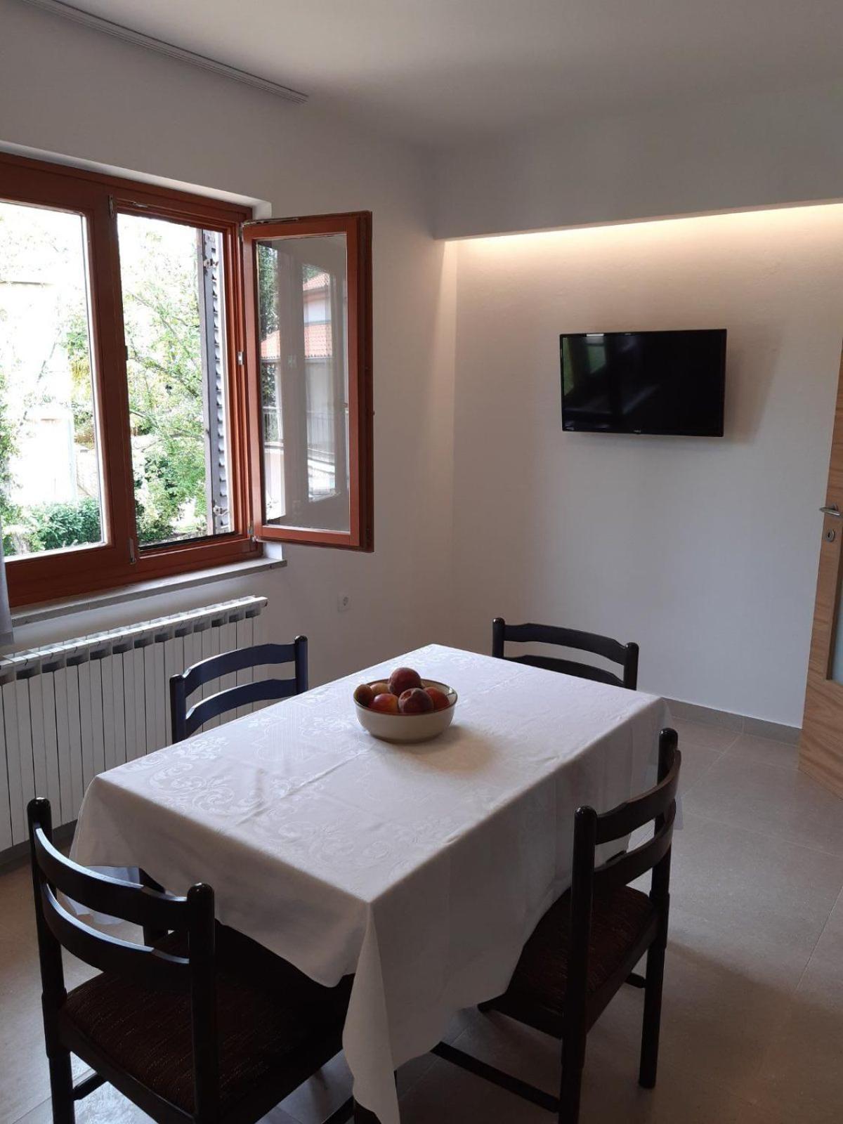 Apartments Cerovic Malinska Extérieur photo