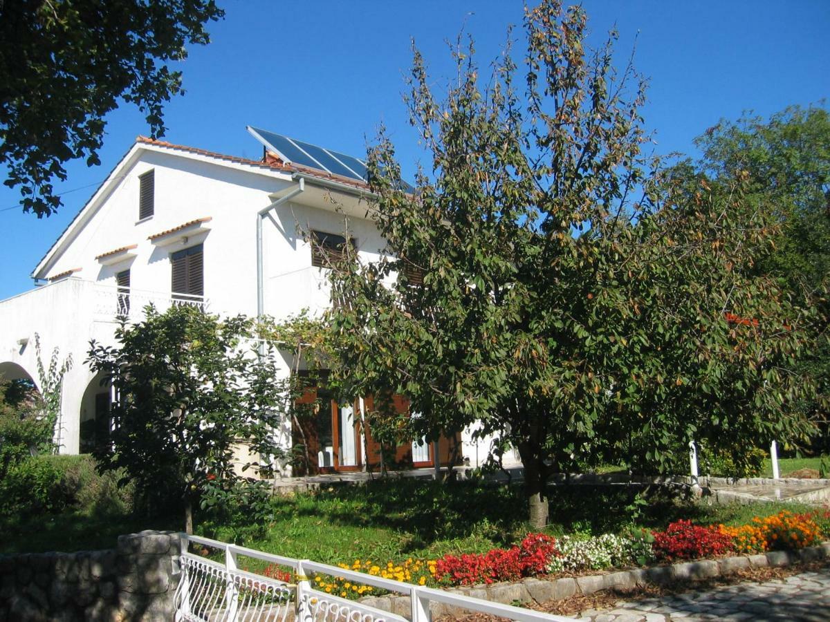 Apartments Cerovic Malinska Extérieur photo